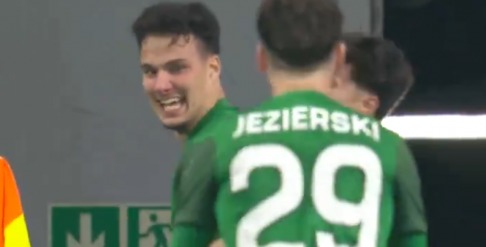 Media: Legia chce tego napastnika. Był krótko w Polsce i uciekł. Wojskowi mają poważnych rywali Media: Legia chce tego napastnika. Był krótko w Polsce i uciekł. Wojskowi mają poważnych rywali