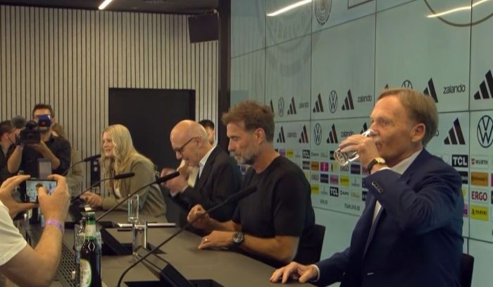 Jürgen Klopp nowym selekcjonerem reprezentacji Niemiec! Zastąpił Juliana Nagelsmanna Jürgen Klopp nowym selekcjonerem reprezentacji Niemiec! Zastąpił Juliana Nagelsmanna