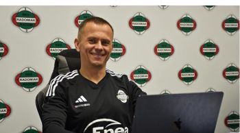 Media: Szykuje się kolejna zmiana trenera w Ekstraklasie? Fatalny początek rundy może kosztować szkoleniowca posadę Media: Szykuje się kolejna zmiana trenera w Ekstraklasie? Fatalny początek rundy może kosztować szkoleniowca posadę