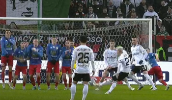 Legia przerwała fatalną passę. Piękne gole Josue i Guala, czerwona kartka Wszołka i niewykorzystane szanse Piasta przy Ł3 (VIDEO) Legia przerwała fatalną passę. Piękne gole Josue i Guala, czerwona kartka Wszołka i niewykorzystane szanse Piasta przy Ł3 (VIDEO)