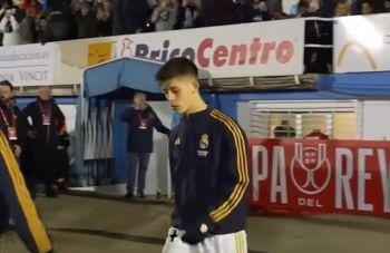 Wielki talent nie gra w Realu Madryt. Może zostać wypożyczony. Nie ma sensu, aby został na kolejny sezon Wielki talent nie gra w Realu Madryt. Może zostać wypożyczony. Nie ma sensu, aby został na kolejny sezon