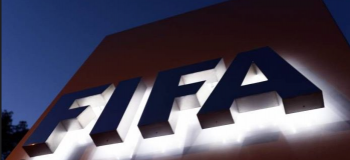 Saudyjski gigant naftowy podpisał umowę sponsorską z FIFA. Kasa spłynie, Gianni Infantino pieje z zachwytu Saudyjski gigant naftowy podpisał umowę sponsorską z FIFA. Kasa spłynie, Gianni Infantino pieje z zachwytu