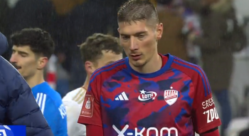 Raków daje mu kontrakt, ale wybierze inny polski klub? Łączono go z Legią, a teraz mógłby stać się bohaterem ciekawego powrotu Raków daje mu kontrakt, ale wybierze inny polski klub? Łączono go z Legią, a teraz mógłby stać się bohaterem ciekawego powrotu