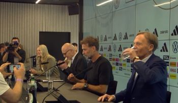 Jürgen Klopp nowym selekcjonerem reprezentacji Niemiec! Zastąpił Juliana Nagelsmanna Jürgen Klopp nowym selekcjonerem reprezentacji Niemiec! Zastąpił Juliana Nagelsmanna