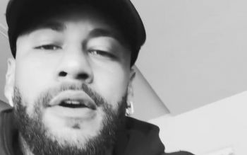 Neymar reaguje na plotki po meczu z Chapecoense. „To całkowicie nieprawda” Neymar reaguje na plotki po meczu z Chapecoense. „To całkowicie nieprawda”