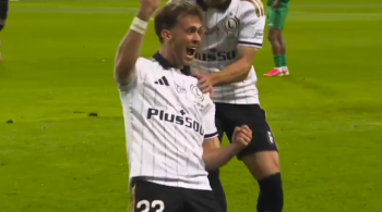 Pokaz siły Legii Warszawa. 5:0 przy Łazienkowskiej. Rywal nie miał szans. Szczególnie z tak dysponowanym bramkarzem (VIDEO) Pokaz siły Legii Warszawa. 5:0 przy Łazienkowskiej. Rywal nie miał szans. Szczególnie z tak dysponowanym bramkarzem (VIDEO)